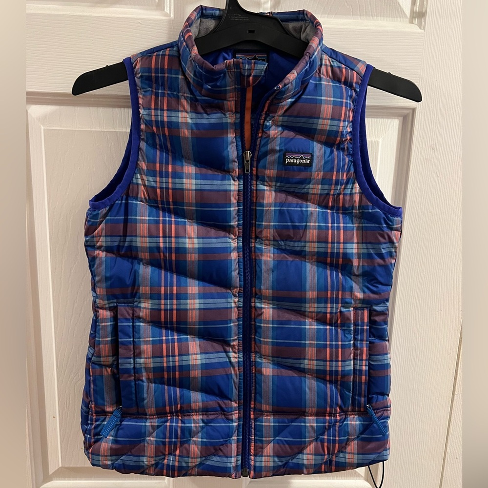 Patagonia Girls M(10) Blue Coral Plaid Down Full Zip Vest Classic Preppy Winter